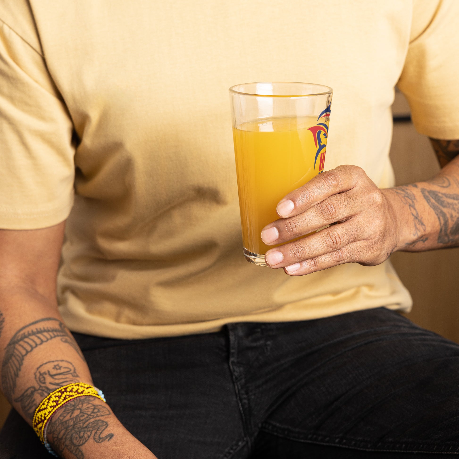 Shaker pint glass